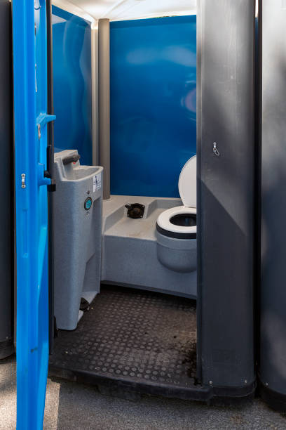 Best Portable restroom trailer rental  in Marion, TX